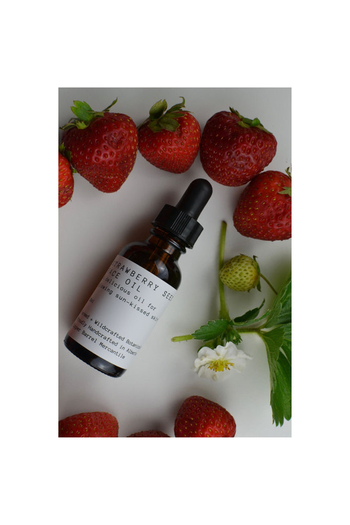 Dim Gray Strawberry || Botanical Oil
