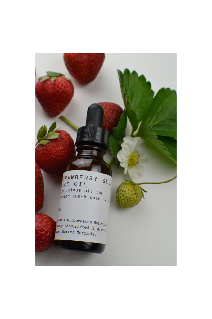 Dark Gray Strawberry || Botanical Oil