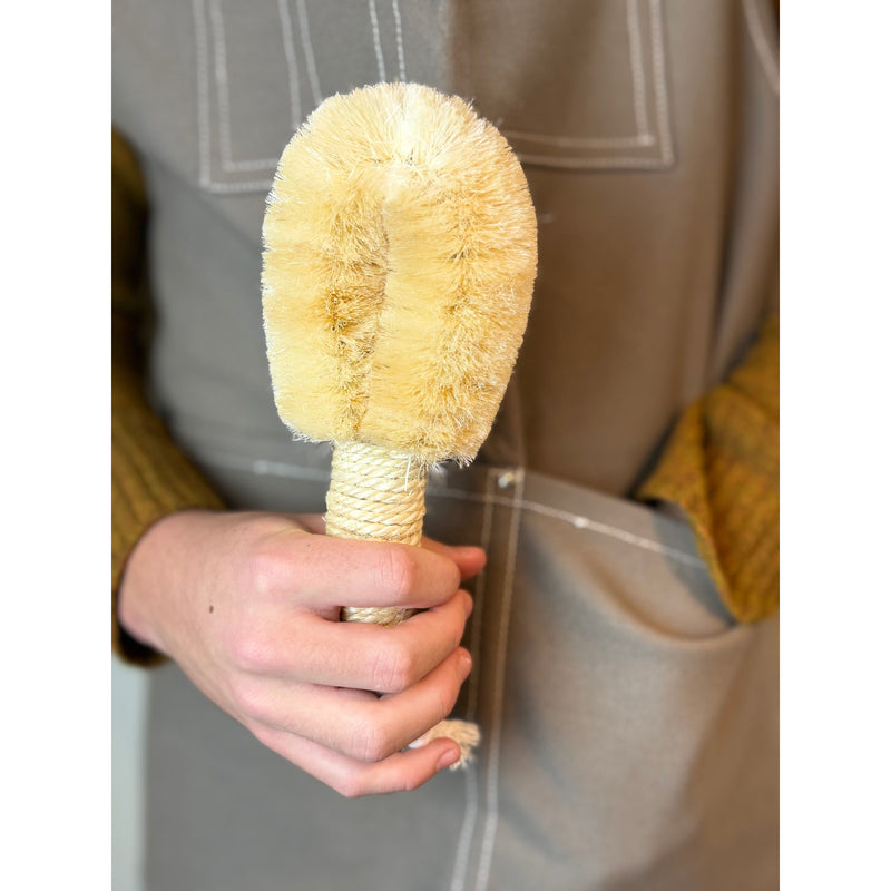 Dry brush Sisal