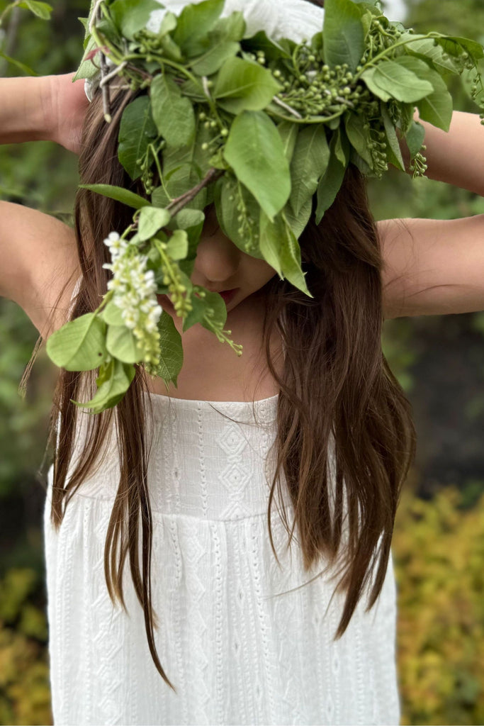 Dark Olive Green Deeply Nourishing Lunar Conditioner Bar