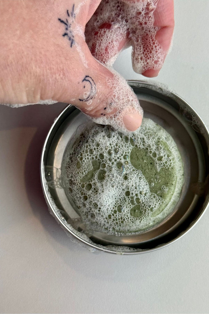 Dark Gray Leafy Love Shampoo Bar